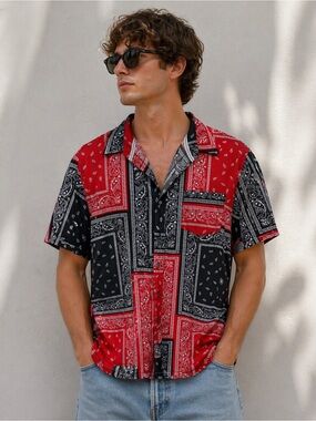 Men’s Paisley Bandana Patchwork Shirt Red Black Button Up Size L Streetwear